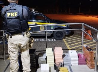 PRF apreende mais de 1.200 caixas de perfumes falsificados na BR-174