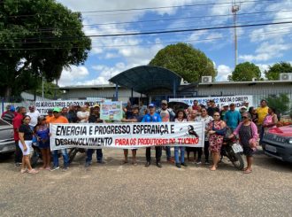 Manifestação cobra ligação de energia no polo produtivo Tucano