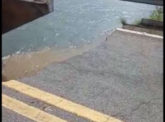 Dnit e Exército enviam equipes para ponte que desabou em Amajari