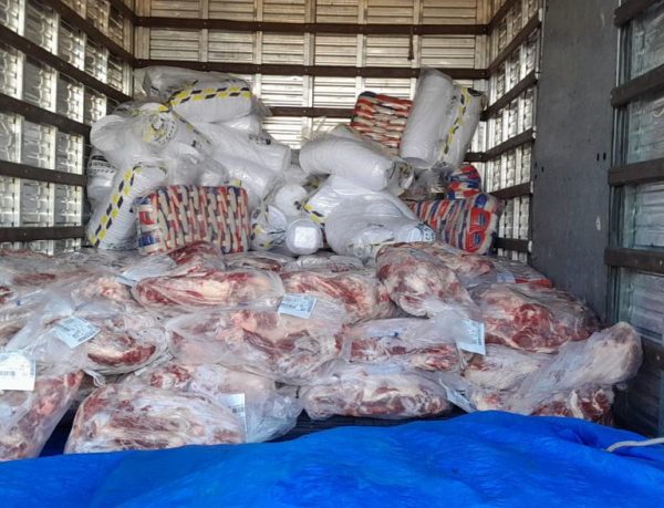 PRF apreende meia tonelada de carne transportada de forma irregular em Boa Vista
