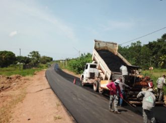 Governo de Roraima paralisa 3 obras em vicinais da região Sul do estado