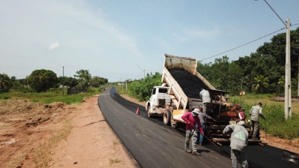 Governo de Roraima paralisa 3 obras em vicinais da região Sul do estado