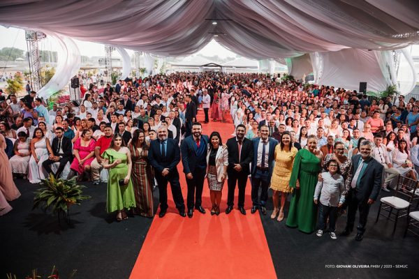 Casamento coletivo: Parque do Rio Branco se torna cenário para oficializar união de mais de 200 casais