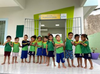 Arthur Henrique entrega mais três novas creches no bairro Senador Hélio Campos