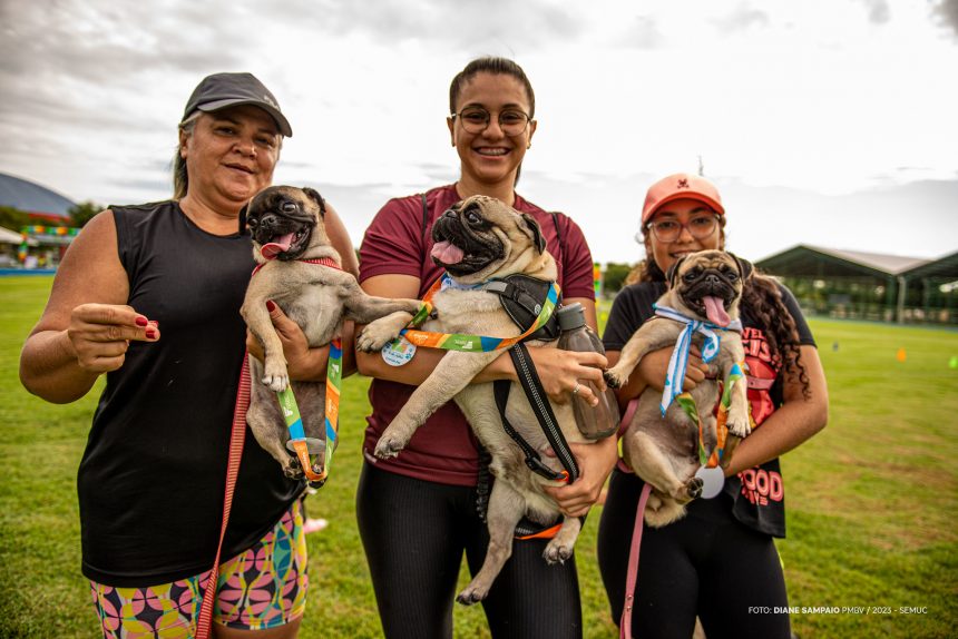 Primeira Corridinha Pet reúne 100 ‘doguinhos’ atletas na Vila Olímpica