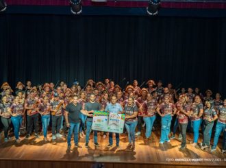 Arthur Henrique entregou passagens aéreas para quadrilha Garranxê participar de campeonato nacional em Brasília