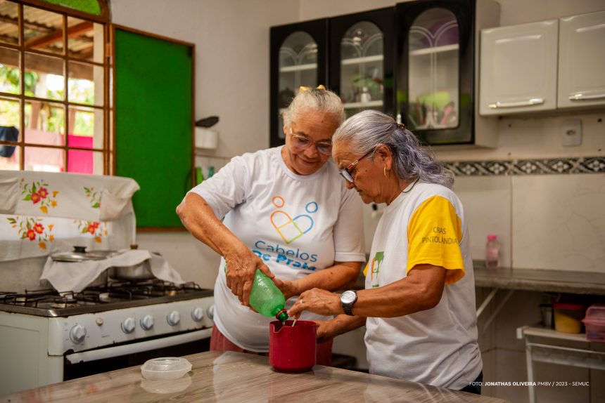 Cabelos de Prata: projeto incentiva vínculos de afeto e amizade entre idosos