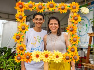 De itens decorativos a mudas de girassol: confira o que encontrar na tenda dos projetos Crescer e Dedo Verde na AgroBV