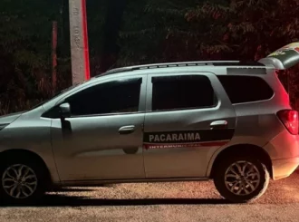 Mulher é morta a tiros dentro de táxi em Pacaraima