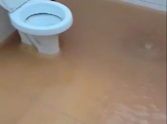 Vídeo mostra bloco da Clínica Coronel Mota alagado após forte chuva em Boa Vista