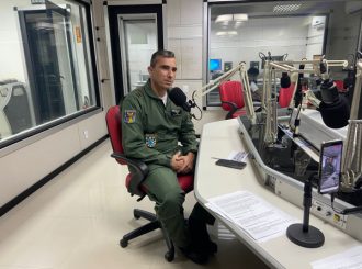 Sorteios de voo panorâmico, esquadrilha da fumaça, paraquedismo: confira programação do ‘Domingo Aéreo’