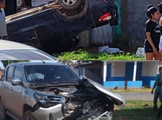 Carro capota após ser atingido por motorista alcoolizado em cruzamento no bairro Senador Hélio Campos