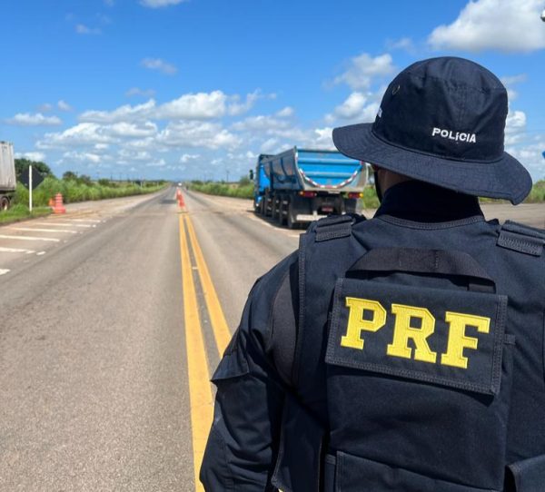 PRF fiscalizou 220 pessoas durante a Operação Finados em Roraima