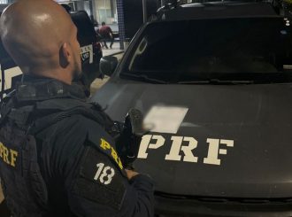 Homem tenta enganar policiais com nome falso e acaba preso na BR-174