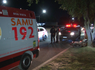 Dois homens ficam feridos após batida entre moto e bicicleta no bairro Pricumã