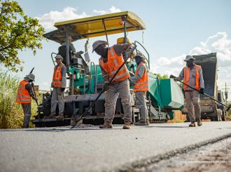 Moradores do João de Barro comemoram início da 3ª etapa do pacote de obras