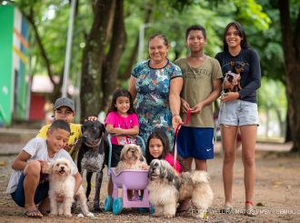 Prefeitura imuniza quase seis mil cães e gatos no terceiro dia da campanha de vacinação antirrábica