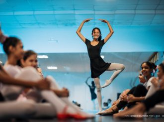 Alunos do Curso de Balé de Boa Vista retornam às aulas no Teatro Municipal