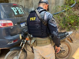 Duas motocicletas são apreendidas após serem encontradas às margens da BR-174
