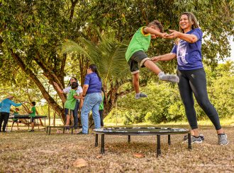 Alunos celebram Dia Nacional do Surdo com atividades recreativas na Praça do Mirandinha