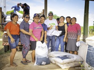 ‘Projeto HF’: agricultores recebem insumos para plantio de melancia em comunidades indígenas na zona rural de Boa Vista