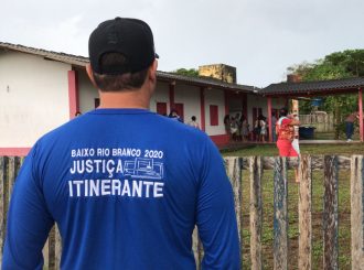 Justiça Itinerante leva atendimento às comunidades ribeirinhas no Baixo Rio Branco