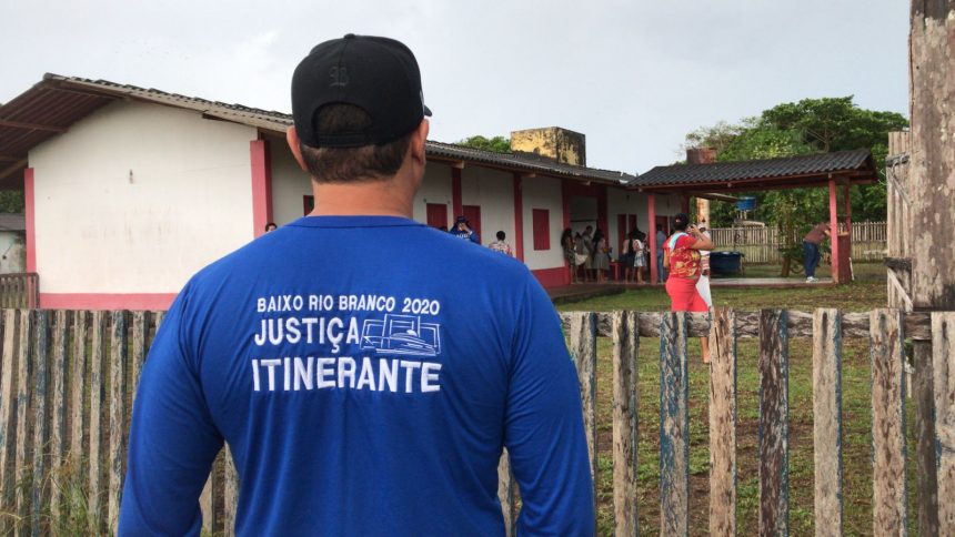 Justiça Itinerante leva atendimento às comunidades ribeirinhas no Baixo Rio Branco