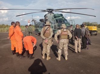 Corpos de dois garimpeiros mortos em confronto são resgatados na Terra Yanomami
