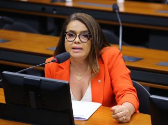 Julgamento que pode manter Helena Lima inelegível é retirado de pauta no TRE-RR