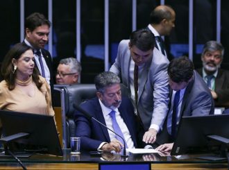 Câmara dos deputados conclui votação do projeto que altera regras eleitorais