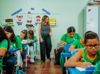 Mais de 6,6 mil alunos de Boa Vista participam de avaliação da educação básica para medir nível de aprendizagem