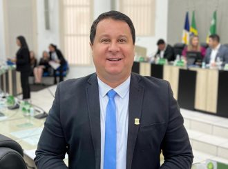 Câmara promulga lei que exige de bares e restaurantes o cardápio impresso aos clientes