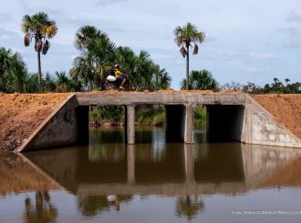 Obras de infraestrutura: Prefeitura constrói galerias de concreto na área urbana e rural de Boa Vista