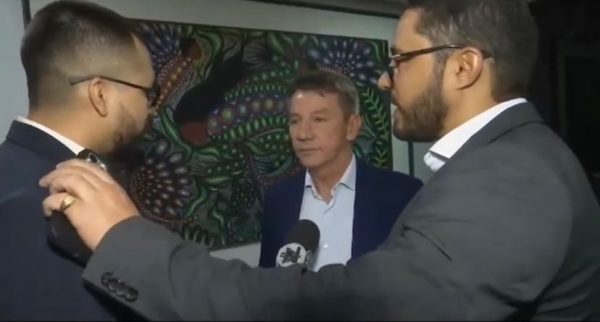 Equipe de reportagem do Amazonas é impedida por assessor de concluir entrevista com governador de Roraima; veja vídeo