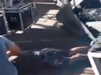 Homem fica ferido após ser atingido por placa de LED em desmontagem de estrutura da Expoferr; veja vídeo