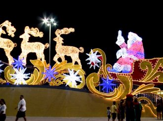 Acendimento de luzes no Parque do Rio Branco e Orla inicia programação de Natal na capital