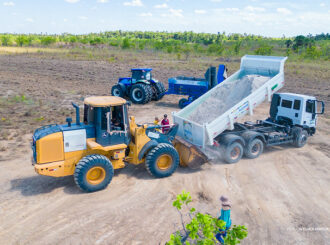 Agricultores familiares recebem mutirão do calcário da Prefeitura de Boa Vista para o plantio da safra 2024