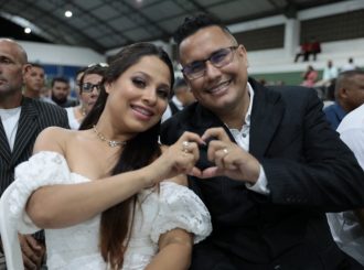 Casamento coletivo: mais de 195 casais oficializam união em cerimônia realizada em Boa Vista pela DPE-RR