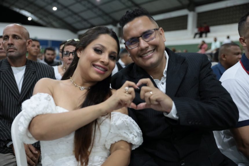 Casamento coletivo: mais de 195 casais oficializam união em cerimônia realizada em Boa Vista pela DPE-RR