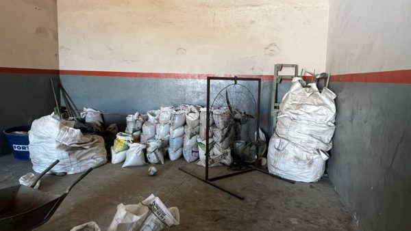 Mais de 7 toneladas de cassiterita são apreendidas em depósito no bairro Asa Branca
