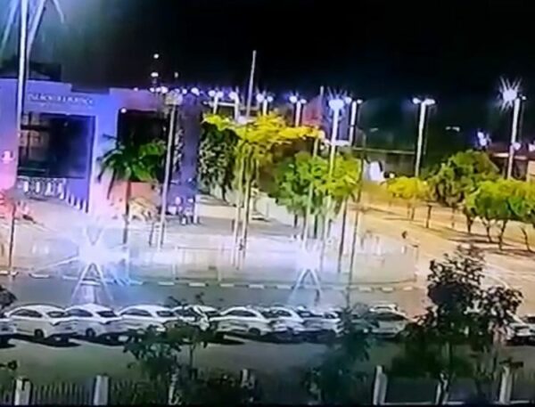 Policial penal é preso após bater contra carros estacionados da Polícia Civil; veja vídeo