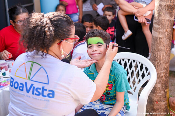 Espaço com atividades lúdicas em ação da Prefeitura de Boa Vista leva diversão para crianças