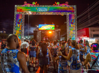 Carnaval Boa Vista pra Frente: abertura reúne milhares de pessoas na Praça Fábio Marques Paracat