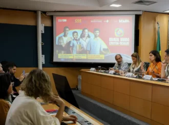 Saúde anuncia R$ 300 milhões para compra de medicamentos contra dengue