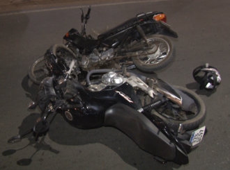 Jovem sem habilitação invade preferencial e fica ferido após ser atingido por motocicleta no bairro Tancredo Neves