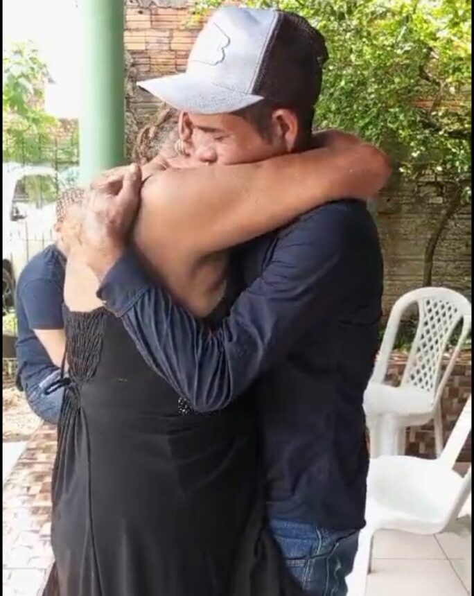 Volta para casa: após 23 anos, familiares no Maranhão reencontram homem que estava desaparecido em Boa Vista; veja vídeo