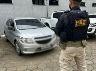 PRF: carro roubado em Manaus há quatro anos, é recuperado em Boa Vista