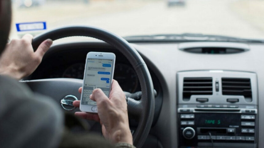 Em dois meses, Roraima registrou mais de 300 infrações por uso de celular no trânsito
