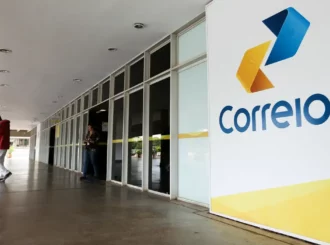 Correios alertam sobre golpe cobrando taxa para retirar encomenda