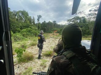 Forças Armadas destroem acampamento de garimpo ilegal na Terra Yanomami